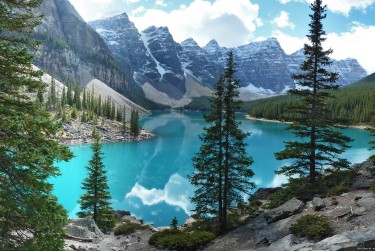 杭州临安区小额贷款公司助力解决资金难题